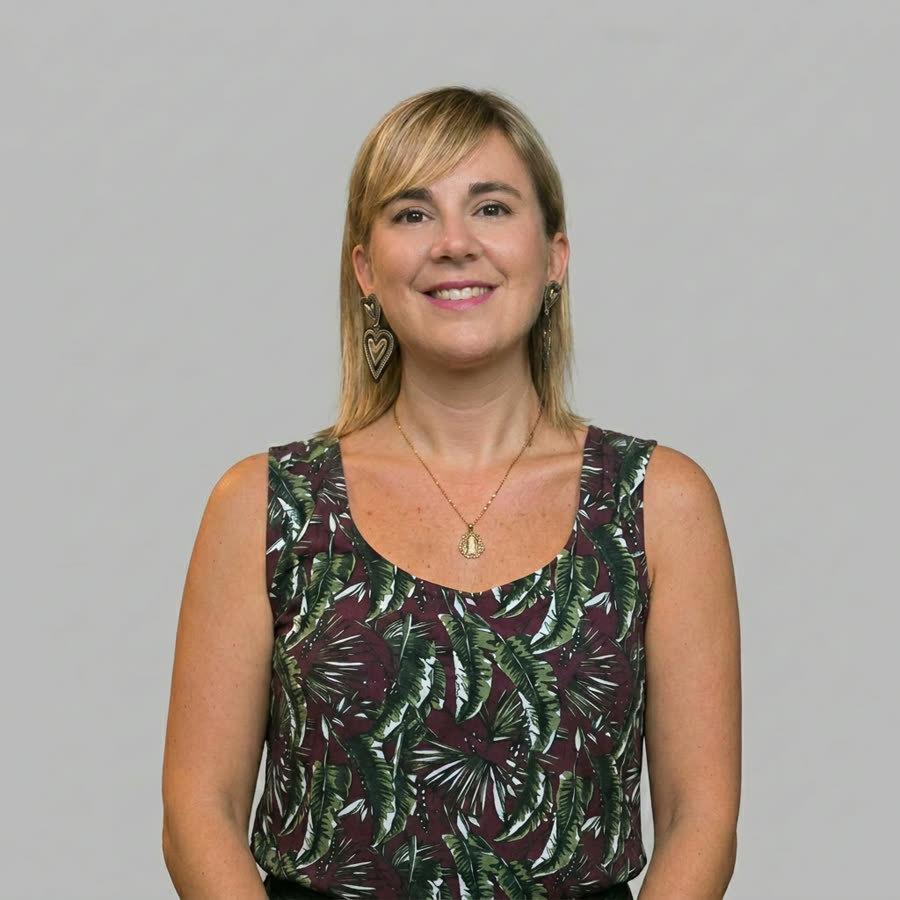 Fabiola — Socia & Directora de proyectos en DosZeis